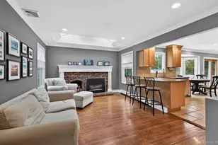 18 Canterbury Ln, Nesconset, NY 11767 - Photo 10