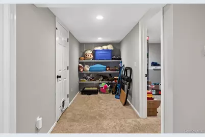 18 Canterbury Lane, Nesconset, NY 11767 - Photo 30