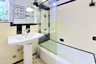 64-35 Yellowstone Blvd, Forest Hills, NY 11375 - Photo 16