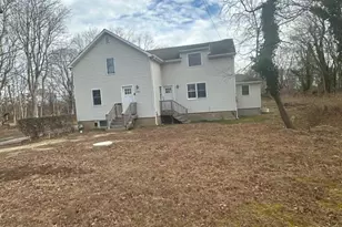 493 Munsell Rd, Patchogue, NY 11772 - Photo 2