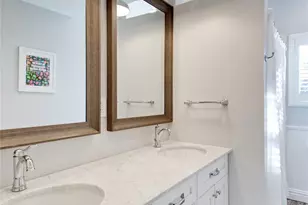 220 Mimosa Dr, East Hills, NY 11576 - Photo 28