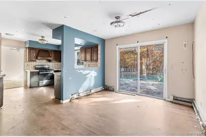 34 Andys Lane, Eastport, NY 11941 - Photo 4