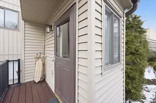 15 Steven Dr, Ossining, NY 10562 - Photo 2