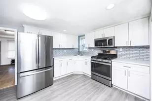 62 Westend Ave, Freeport, NY 11520 - Photo 6