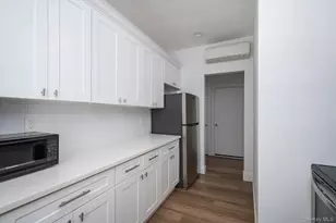 270 Garden St, Roslyn Heights, NY 11577 - Photo 2