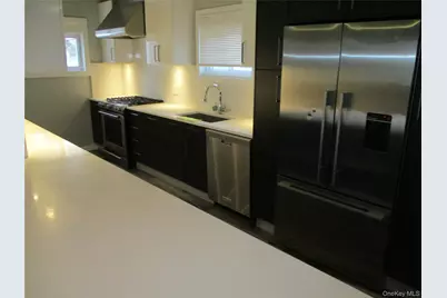 99 N Strathmore Street, Woodmere, NY 11581 - Photo 4