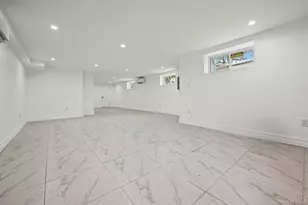 118-11 Lakeview Blvd, Jamaica, NY 11434 - Photo 20