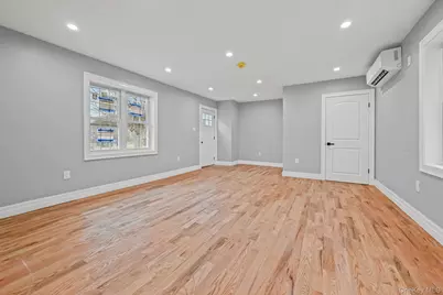 118-11 Lakeview Boulevard, Jamaica, NY 11434 - Photo 10