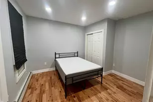 305A Beach 88th St, Rockaway Beach, NY 11693 - Photo 4