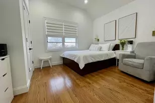 117-16 205th St, Saint Albans, NY 11412 - Photo 6