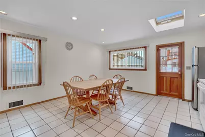 206 9th Street, Hicksville, NY 11801 - Photo 6