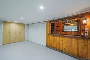 827 Aberdeen Rd, Bay Shore, NY 11706 - Photo 32