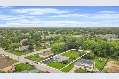 827 Aberdeen Road, Bay Shore, NY 11706 - Photo 4