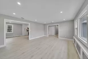 827 Aberdeen Rd, Bay Shore, NY 11706 - Photo 16