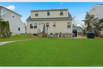 15 School Street, Port Washington, NY 11050 - Photo 4