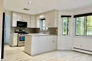 21 Fairway Dr, South Setauket, NY 11720 - Photo 2