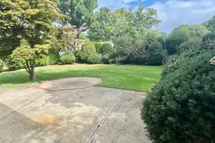 21 Fairway Dr, South Setauket, NY 11720 - Photo 12