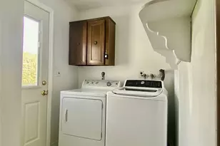 21 Fairway Dr, South Setauket, NY 11720 - Photo 10