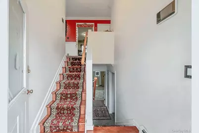 105 Arlington Street, Mineola, NY 11501 - Photo 4