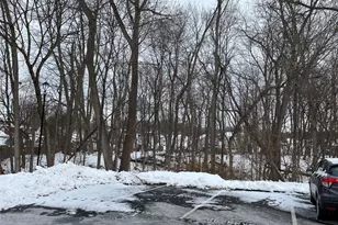 3701 Fox Ln, Poughkeepsie, NY 12603 - Photo 4