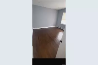 27 Brook Avenue, Bay Shore, NY 11706 - Photo 4