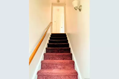 7 Grange Street #2nd Floor, Huntington, NY 11743 - Photo 2