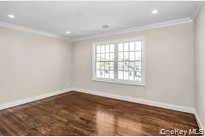 9 Briggs Street, Hicksville, NY 11801 - Photo 20