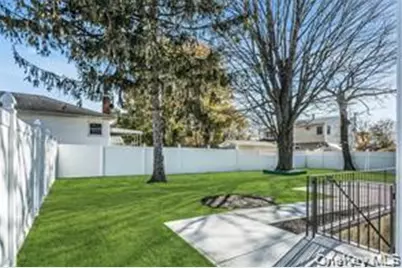 9 Briggs Street, Hicksville, NY 11801 - Photo 24