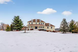 52 Cunningham Dr, Lagrangeville, NY 12540 - Photo 2