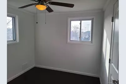 50 Ann Drive E, Freeport, NY 11520 - Photo 18