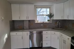 50 Ann Dr E, Freeport, NY 11520 - Photo 10