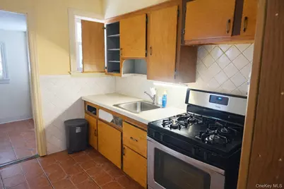 3044 Brighton 2nd Street, Brooklyn, NY 11235 - Photo 2