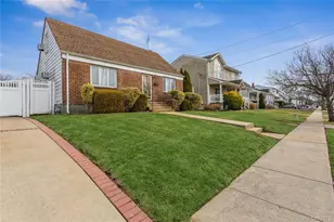 2359 Spruce St, Seaford, NY 11783 - Photo 16