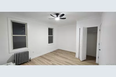 89-25 209 Street, Queens Village, NY 11427 - Photo 18