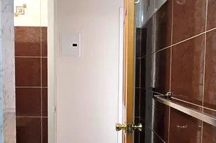 29-15 31st Ave, Astoria, NY 11106 - Photo 16