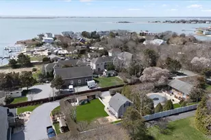 25 Gardners Ln, Hampton Bays, NY 11946 - Photo 26