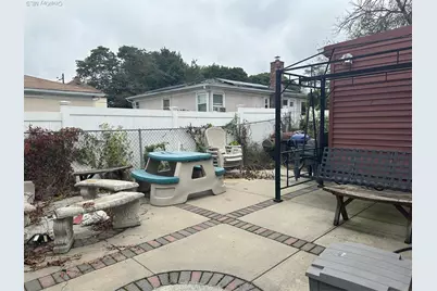 24301 130th Avenue, Rosedale, NY 11422 - Photo 4