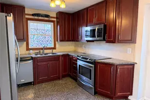 7 Grange St, Huntington, NY 11743 - Photo 6