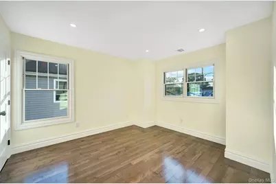 47 E. Cherry Street, Hicksville, NY 11801 - Photo 20