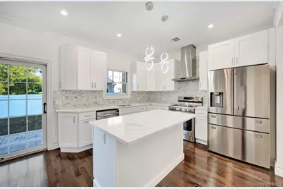 47 E. Cherry Street, Hicksville, NY 11801 - Photo 6