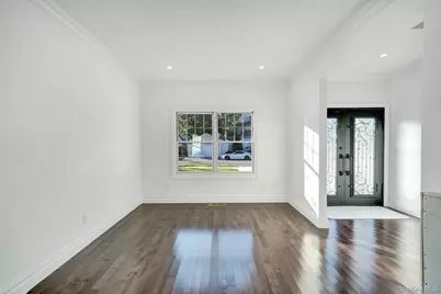 47 E. Cherry Street, Hicksville, NY 11801 - Photo 14