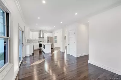 47 E. Cherry Street, Hicksville, NY 11801 - Photo 8