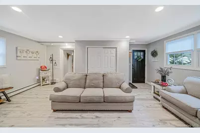 68 Elder Drive, Commack, NY 11725 - Photo 24