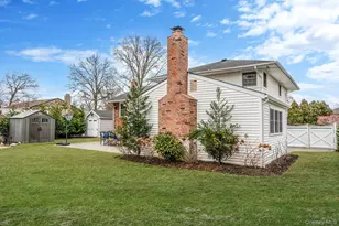 68 Elder Dr, Commack, NY 11725 - Photo 4