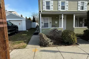 2173 Jackson Ave, Seaford, NY 11783 - Photo 2