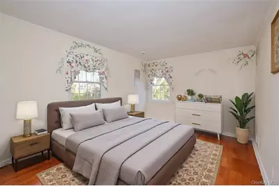 695 Hunt Lane, Manhasset, NY 11030 - Photo 8