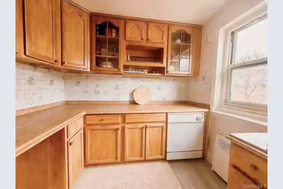 15223 Jewel Avenue #171B, Flushing, NY 11367 - Photo 6