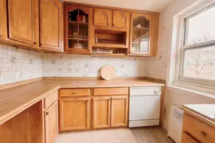 152-23 Jewel Ave, Flushing, NY 11367 - Photo 6