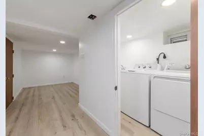 136-18 221st Street, Springfield Gardens, NY 11413 - Photo 18