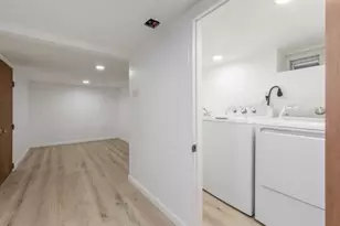 136-18 221st St, Springfield Gardens, NY 11413 - Photo 18